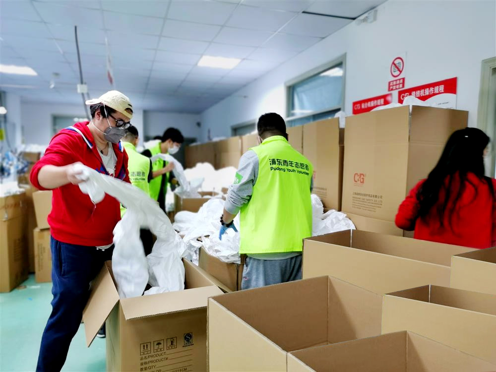 綠馬甲&ldquo;浦東青年志愿者&rdquo;，的一次晚班志愿服務