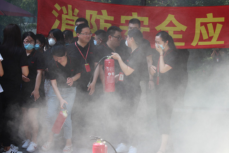 誠格舉行2020年度消防演練及安全生產(chǎn)知識競賽活動(dòng)