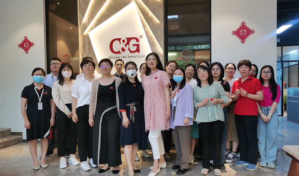 “激發(fā)想象力，釋放創(chuàng)造力”誠格工會開展藝術(shù)培訓活動 暨端午主題活動